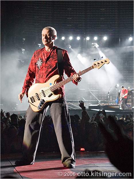Live concert photo of Adam Clayton, The Edge (bg)
