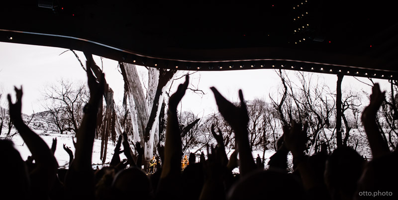 Live concert photo of