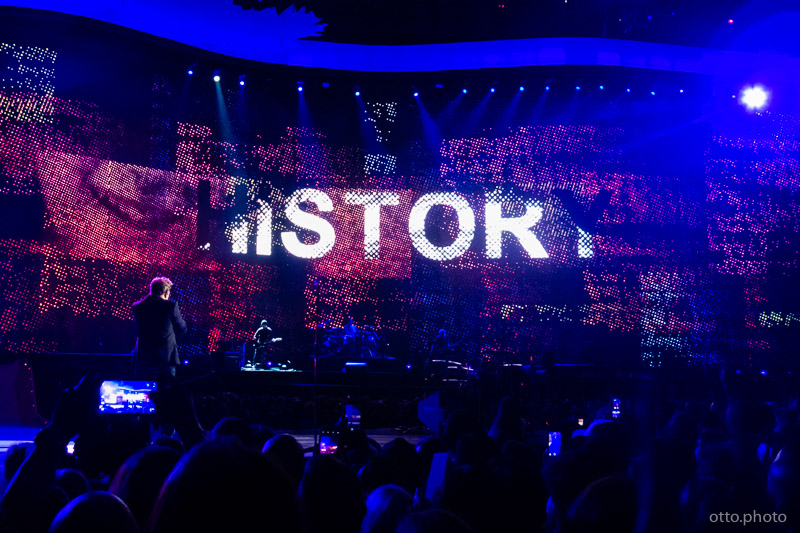 Live concert photo of